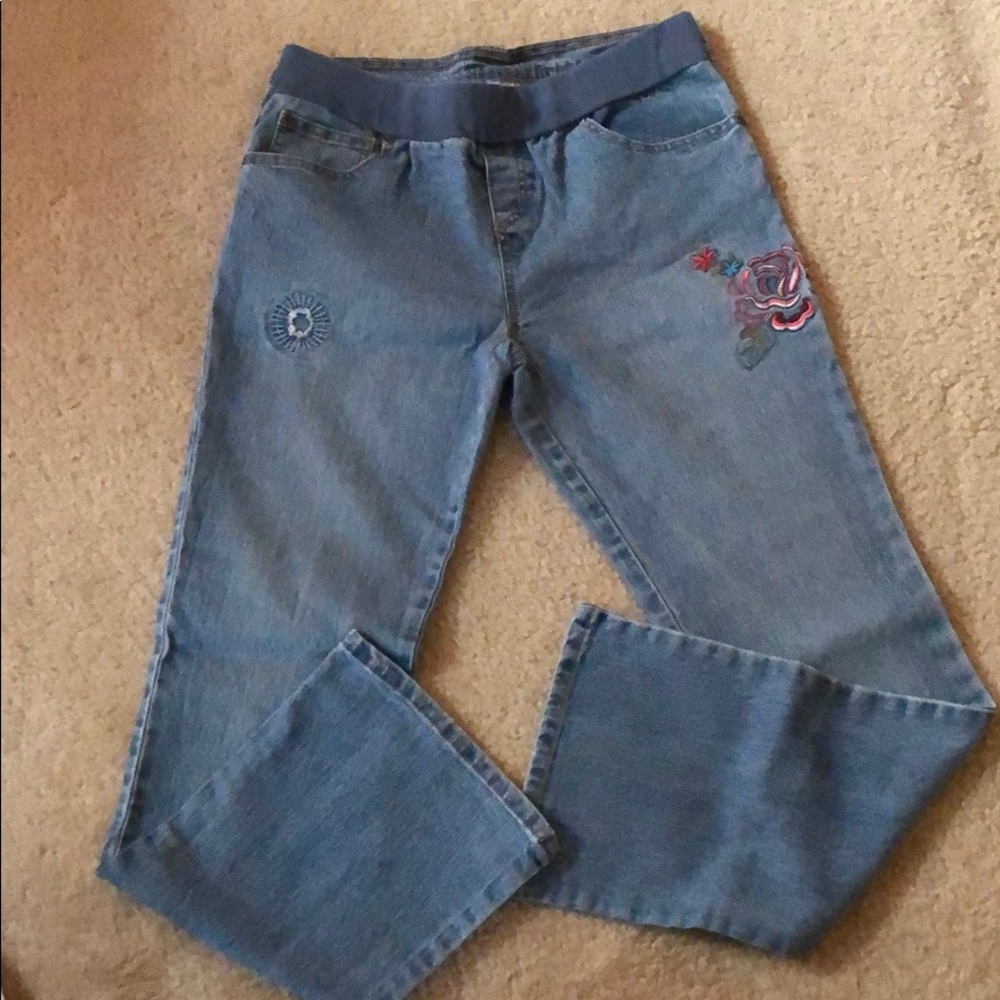 Denim Maternity Jeans - Picture 5 of 5